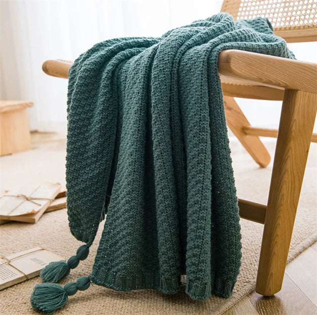 Chunky Knit Waffle Blanket with Tassels – Cozy Nordic Bedspread for Sofa, Couch & Bed